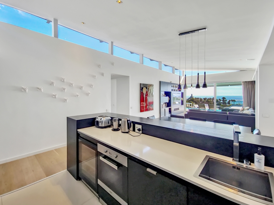 To Let 4 Bedroom Property for Rent in Camps Bay Western Cape